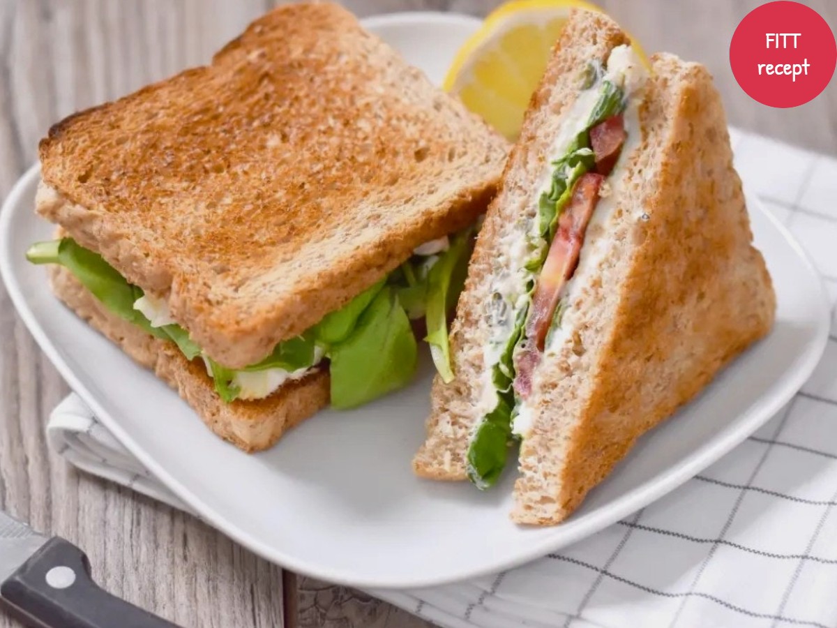 Bővebben a cikkről Paradicsomos szendvics tojásos salátával